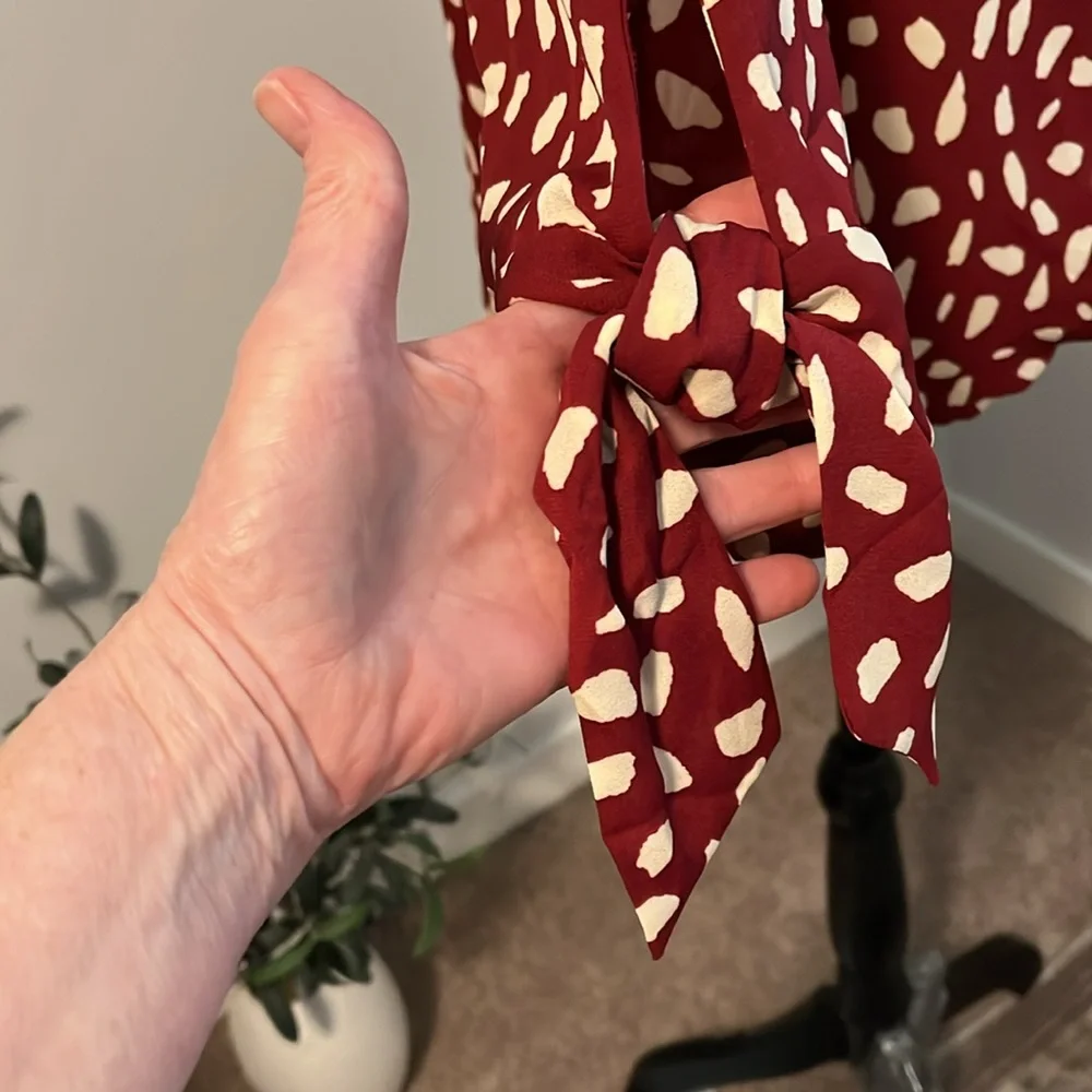 NWT West K Surplice Tie Sleeve Blouse - Picture 5 of 12